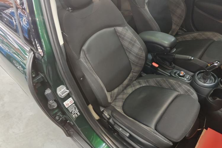 Used MINI 2018 1.5T COOPER Classic Edition Five-Door Version Right Front Seat