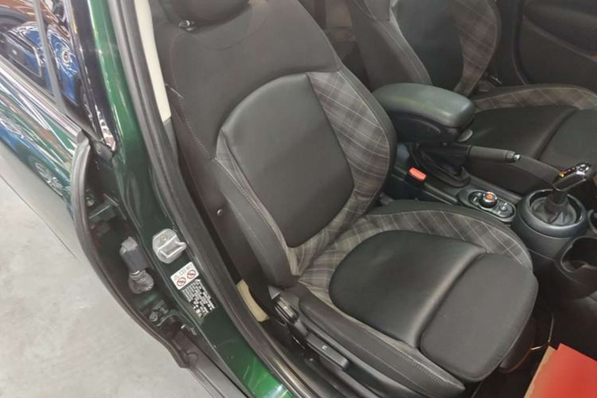 Used MINI 2018 1.5T COOPER Classic Edition Five-Door Version Right Front Seat