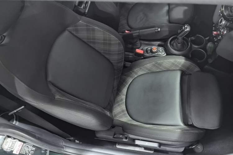 Used MINI 2018 1.5T COOPER Classic Edition Right Front Seat