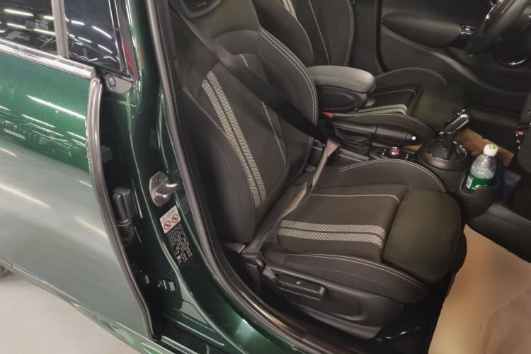 Used MINI 2018 1.5T COOPER Racing Edition Five-Door Version Right Front Seat