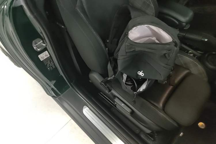 Used MINI 2018 1.5T COOPER Classic Edition Right Front Seat
