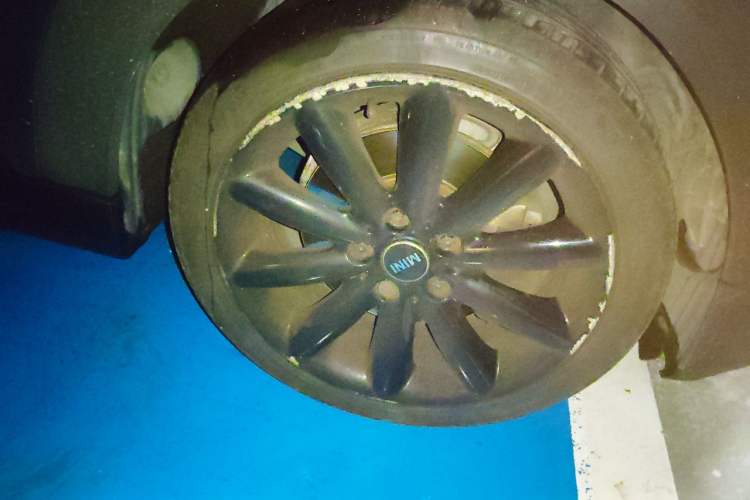 Used MINI 2018 2.0T COOPER S Classic Edition Right Front Wheel Hub