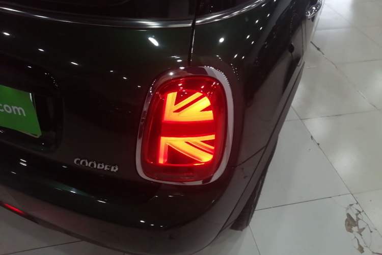 Used MINI 2018 1.5T COOPER Classic Edition Five-Door Version Right Rear Taillight