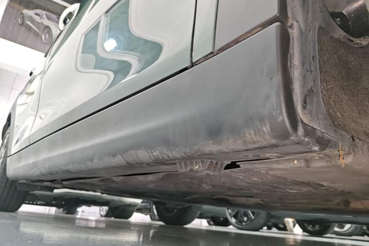Used MINI 2018 1.5T COOPER Classic Edition Five-Door Version Right Side Sill