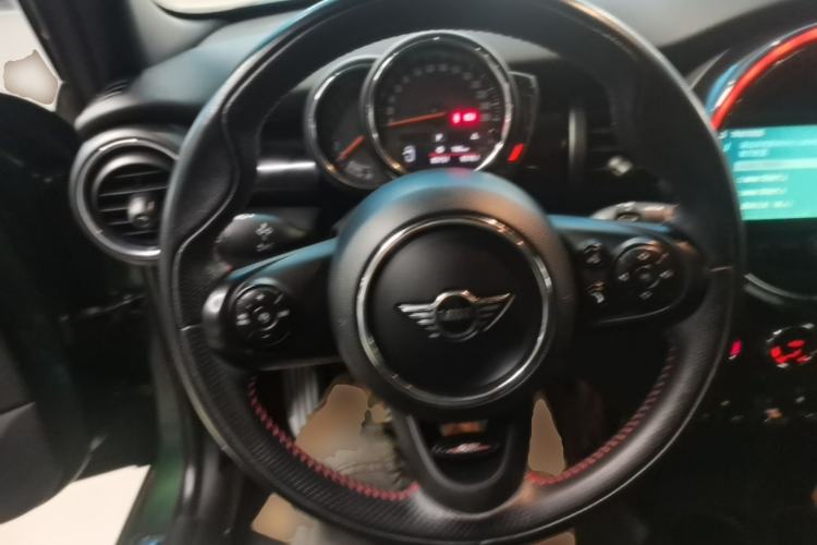 Used MINI 2018 1.5T COOPER Racing Edition Five-Door Version Steering Wheel