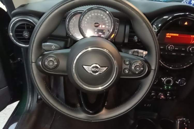 Used MINI 2018 1.5T ONE PLUS Steering Wheel