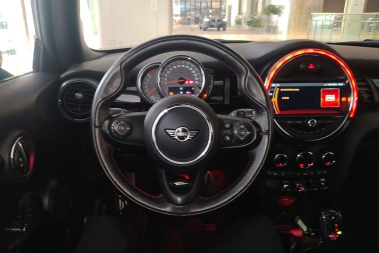 Used MINI 2018 1.5T COOPER Racing Driver Steering Wheel
