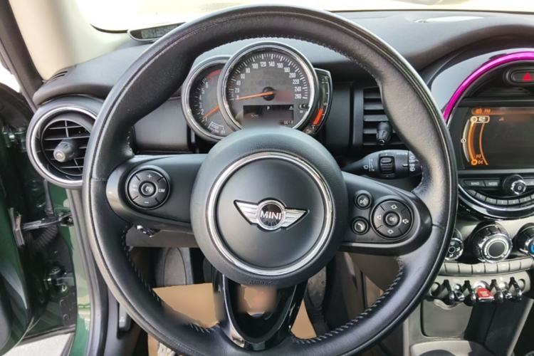 Used MINI 2018 1.5T ONE PLUS Steering Wheel