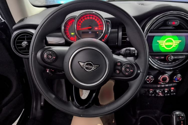 Used MINI 2018 1.5T COOPER Classic Edition Steering Wheel