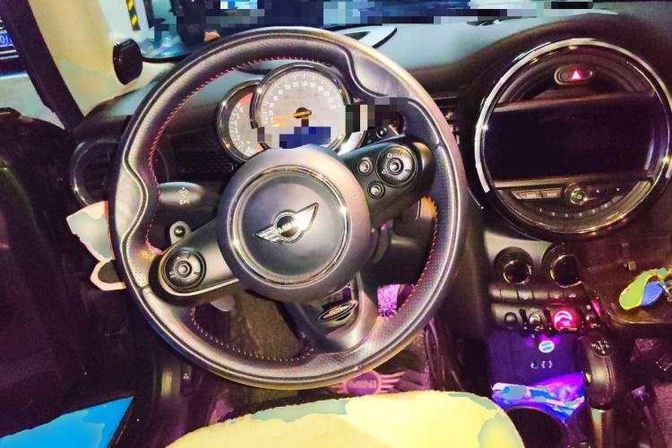Used MINI 2018 2.0T COOPER S Classic Edition Steering Wheel