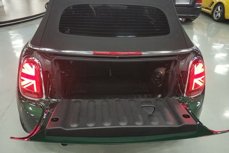 Used MINI 2018 1.5T COOPER CABRIO Classic Edition Trunk