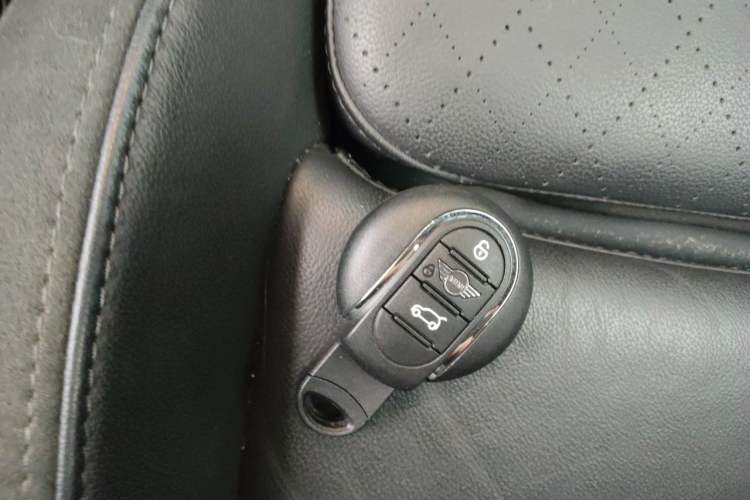 Used MINI 2018 1.5T COOPER Artist Vehicle Key