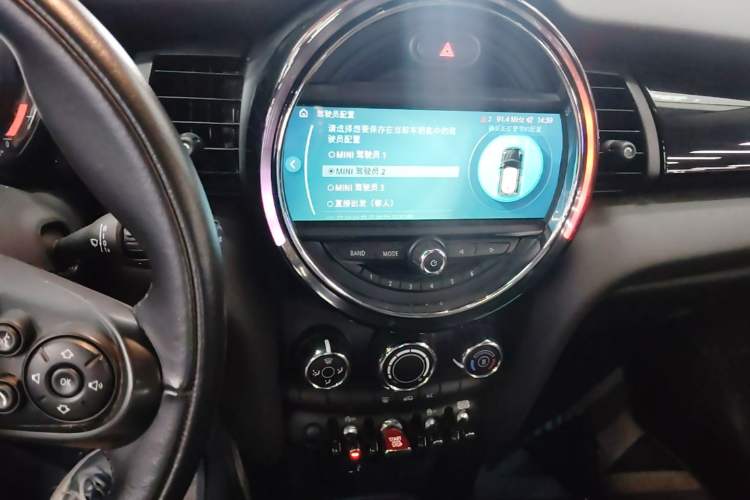 Used MINI 2018 1.5T COOPER Classic Edition Audio And AC Panel
