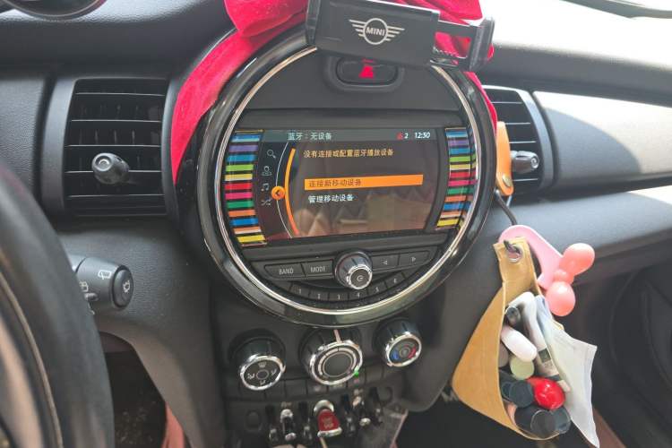 Used MINI 2018 1.5T ONE Five-Door Edition Audio And AC Panel