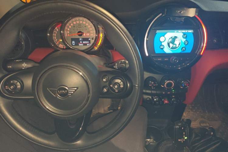 Used MINI 2018 1.5T ONE PLUS Audio And AC Panel
