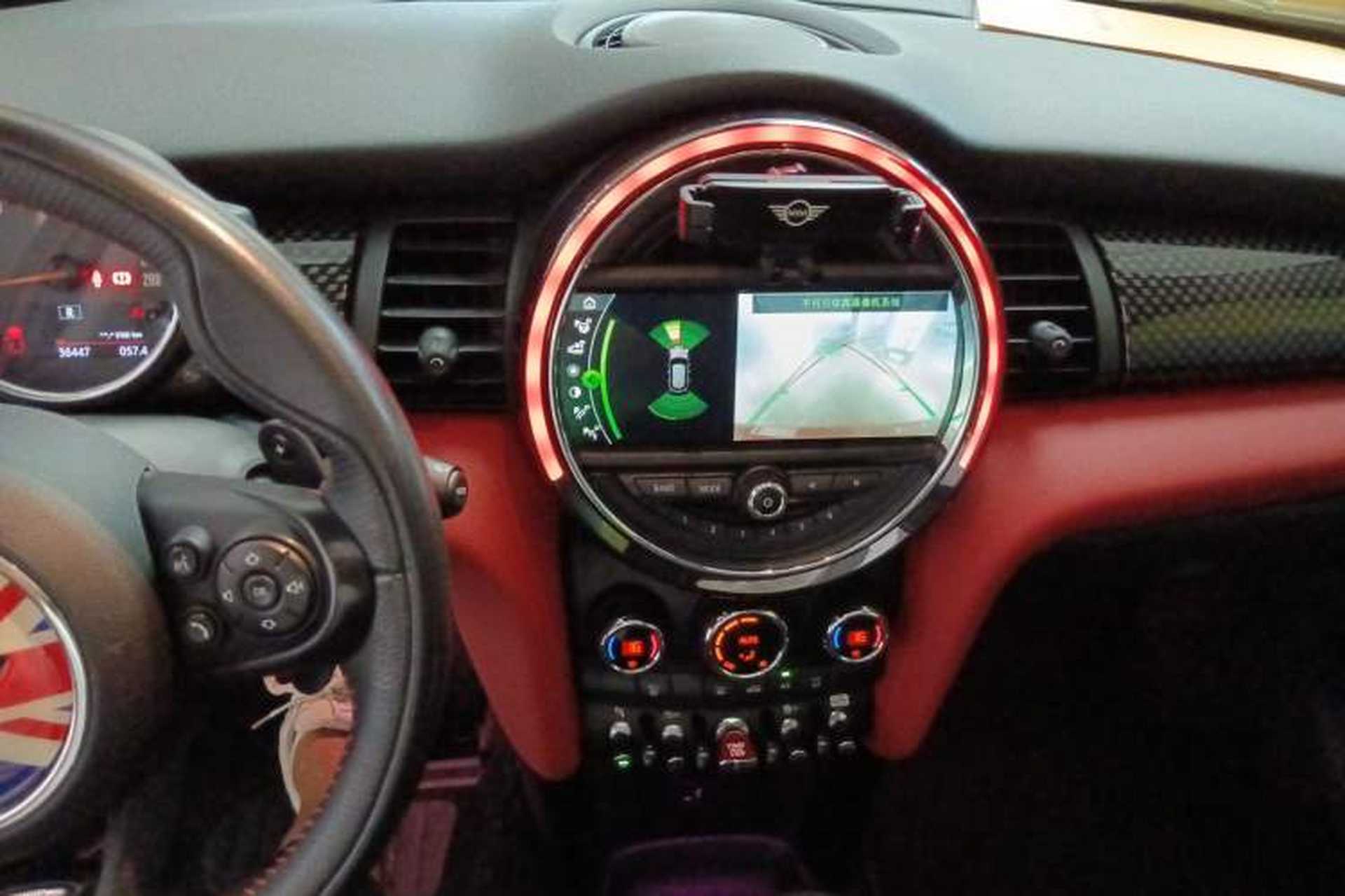 Used MINI 2018 2.0T COOPER S Classic Edition Five-Door Version Audio And AC Panel