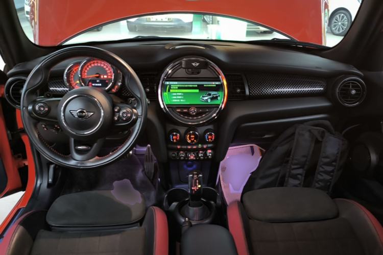 Used MINI 2018 2.0T COOPER S Racing Edition 5-door model Center Console