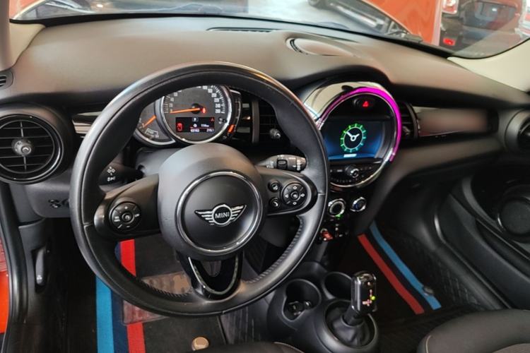 Used MINI 2018 1.5T ONE PLUS Center Console