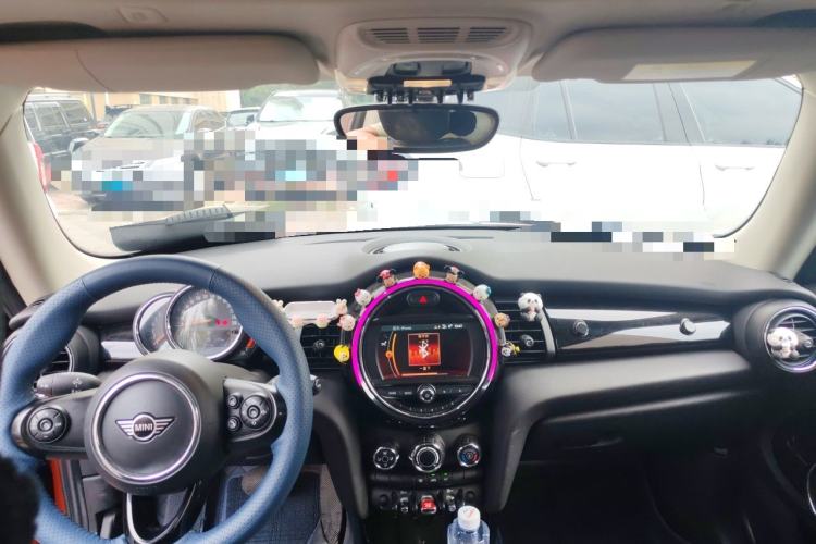 Used MINI 2018 1.5T ONE PLUS Center Console