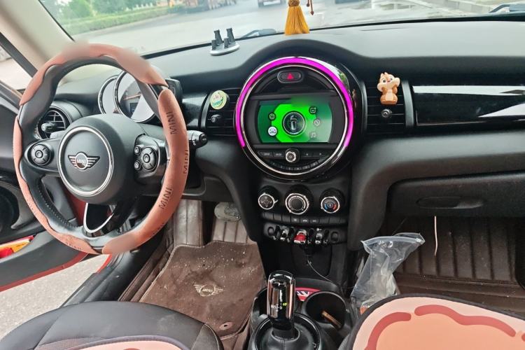 Used MINI 2018 1.5T ONE PLUS Center Console