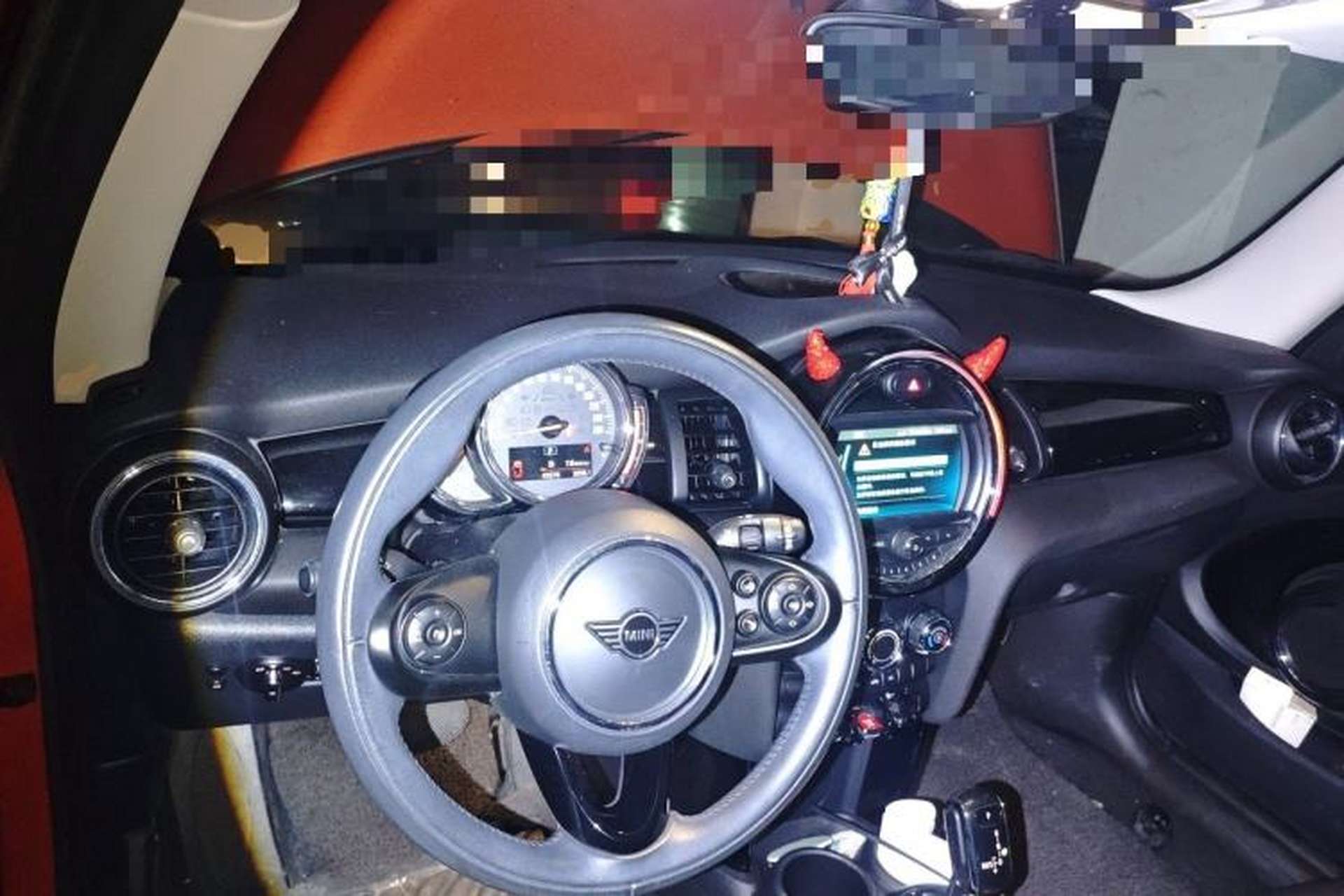 Used MINI 2018 1.5T ONE PLUS Center Console