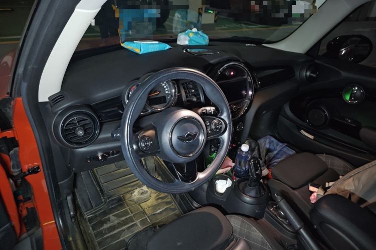 Used MINI 2018 1.5T COOPER Classic Edition Center Console