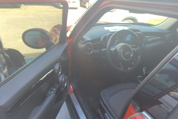 Used MINI 2018 1.5T ONE PLUS Five-Door Edition Driver Seat