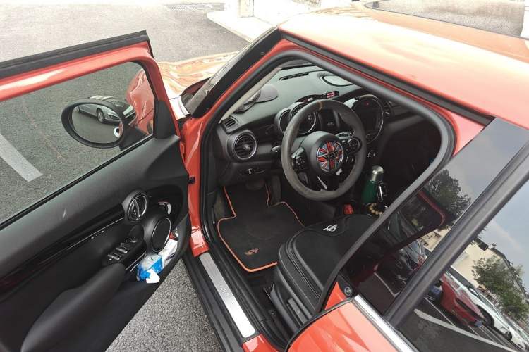 Used MINI 2018 1.5T ONE PLUS Five-Door Edition Driver Seat