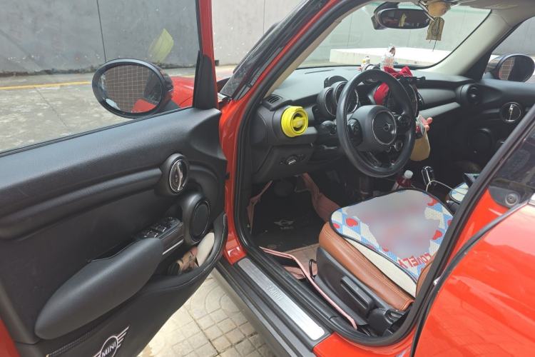Used MINI 2018 1.5T ONE Five-Door Edition Driver Seat