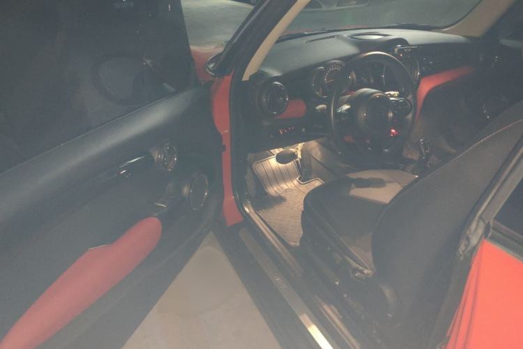 Used MINI 2018 1.5T ONE PLUS Driver Seat