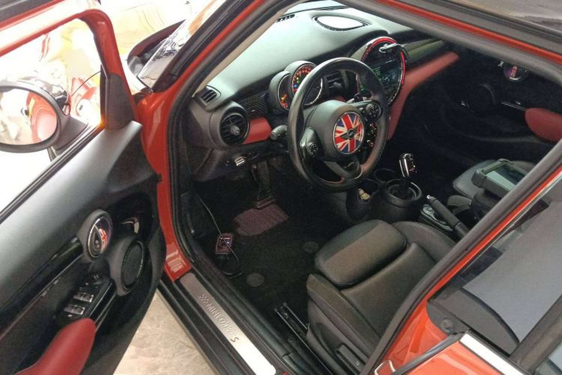 Used MINI 2018 2.0T COOPER S Classic Edition Five-Door Version Driver Seat