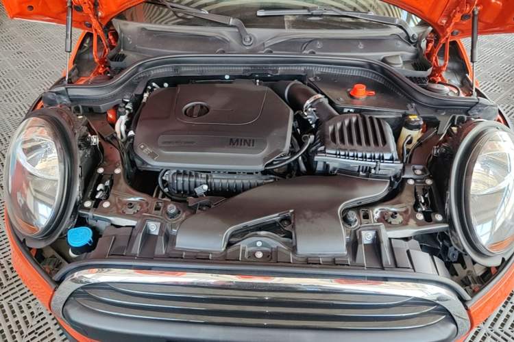 Used MINI 2018 1.5T ONE PLUS Engine Bay