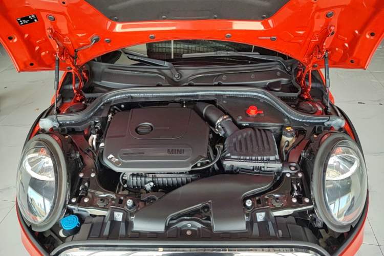Used MINI 2018 1.5T ONE PLUS Five-Door Edition Engine Bay