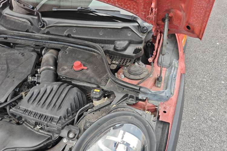 Used MINI 2018 1.5T ONE PLUS Five-Door Edition Engine Bay Left