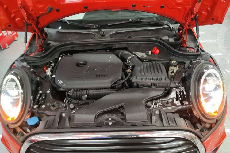 Used MINI 2018 1.5T COOPER Racing Edition Five-Door Version Engine Bay