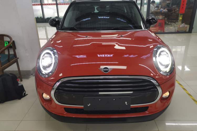 Used MINI 2018 1.5T COOPER Classic Edition Front