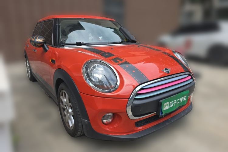 Used MINI 2018 1.5T ONE Five-Door Edition Front Right 45 Deg