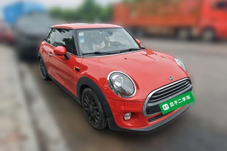 Used MINI 2018 1.5T ONE PLUS Front Right 45 Deg
