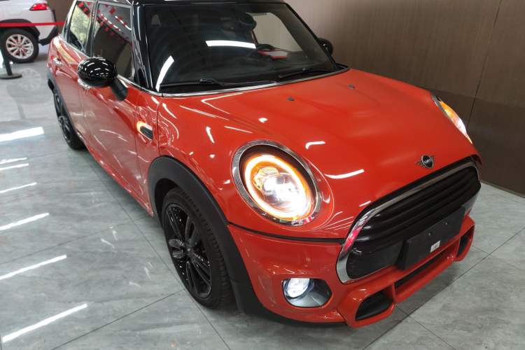 Used MINI 2018 1.5T COOPER Racing Edition Five-Door Version Front Right 45 Deg