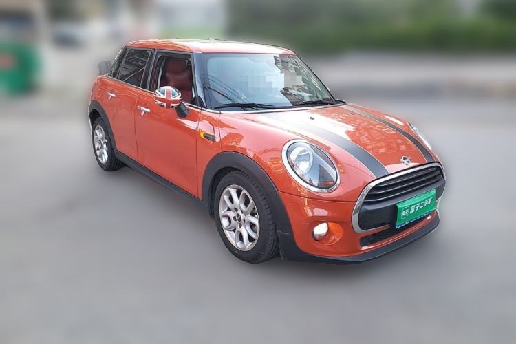 Used MINI 2018 1.5T ONE Five-Door Edition Front Right 45 Deg
