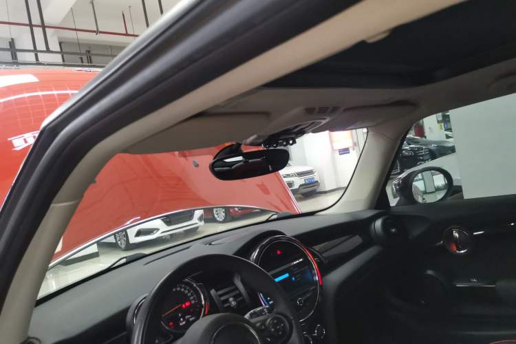 Used MINI 2018 1.5T COOPER Classic Edition Headliner