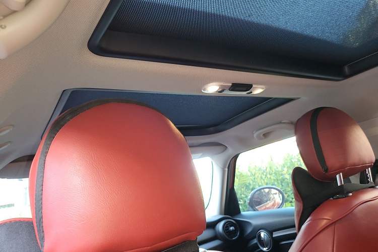 Used MINI 2018 1.5T ONE Five-Door Edition Headliner
