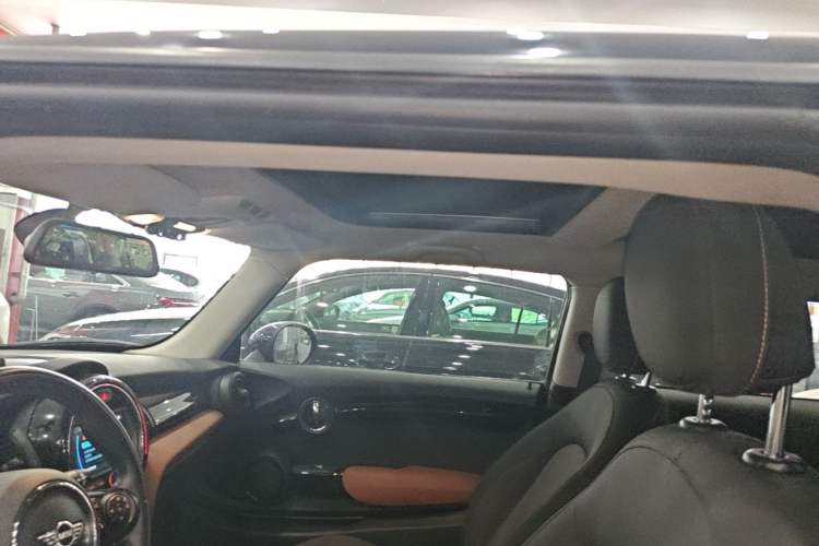 Used MINI 2018 1.5T ONE PLUS Headliner