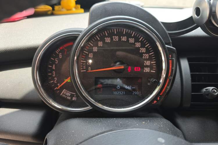 Used MINI 2018 1.5T ONE Five-Door Edition Instrument Cluster