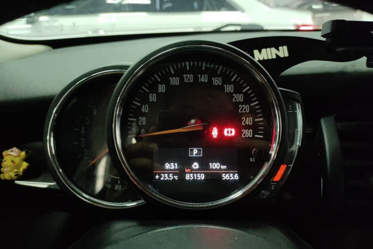 Used MINI 2018 1.5T ONE PLUS Five-Door Edition Instrument Cluster