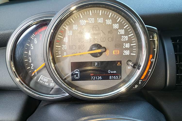 Used MINI 2018 1.5T ONE Five-Door Edition Instrument Cluster