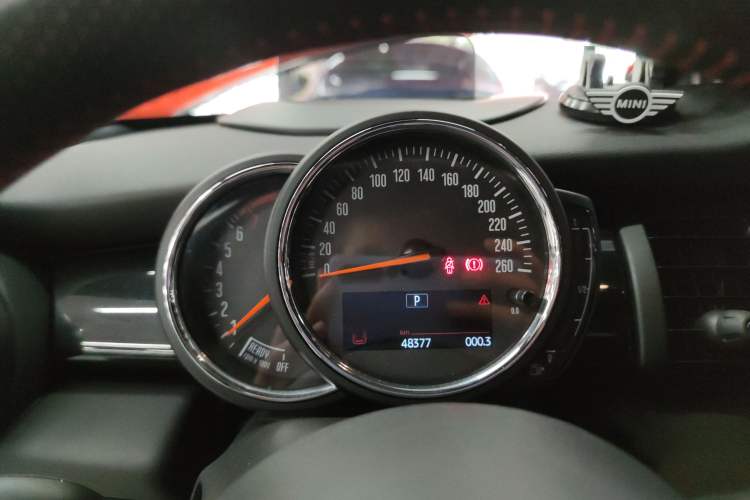 Used MINI 2018 1.5T COOPER Racing Edition Five-Door Version Instrument Cluster