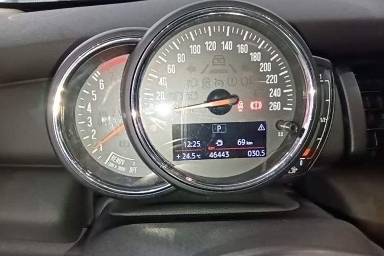 Used MINI 2018 1.5T ONE Instrument Cluster