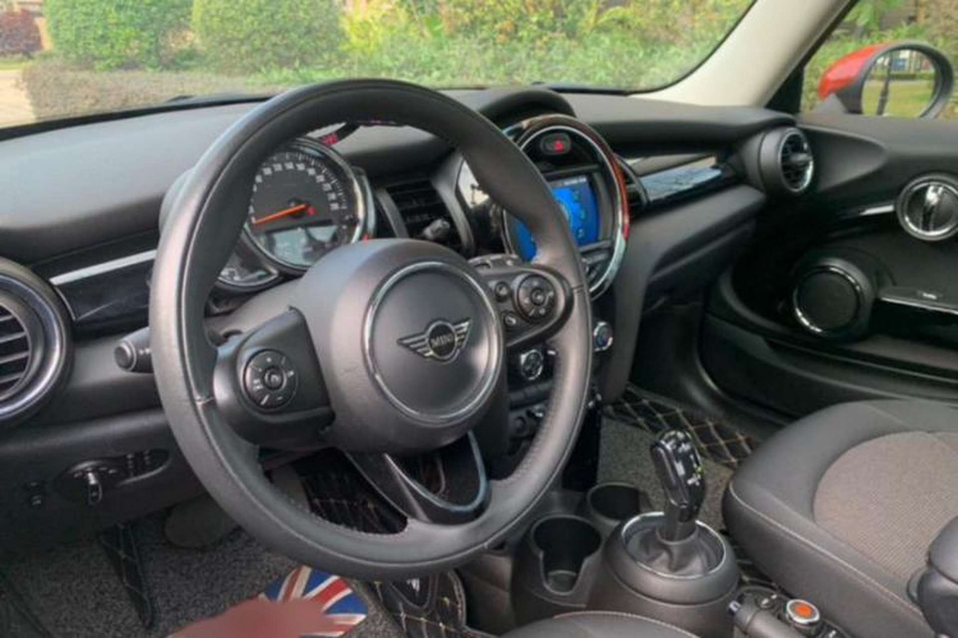 Used MINI 2018 1.5T ONE PLUS Interior 2