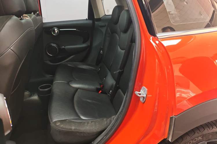 Used MINI 2018 1.5T COOPER Artist Five-Door Edition Interior 4